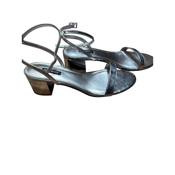 Nine West Silver Strappy Heels Sz 9 - Picture 2 of 3